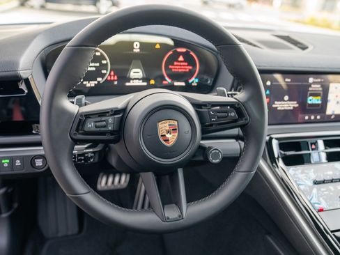 New 2026 Porsche Panamera 4 image 14