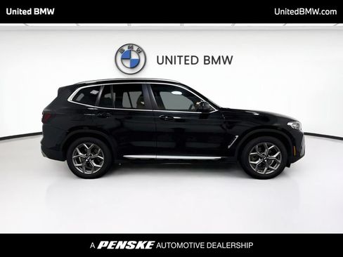 Used 2024 BMW X3 xDrive30i w/ Premium Package AWD/4WD image 4