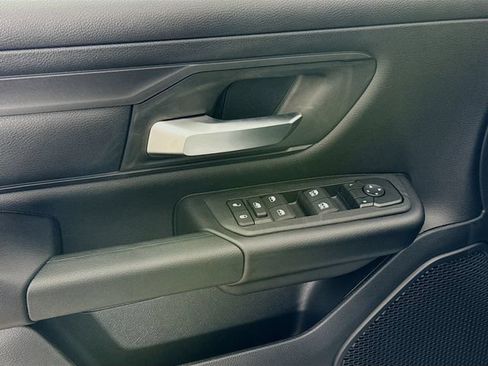 New 2026 RAM 1500 Express AWD/4WD image 17