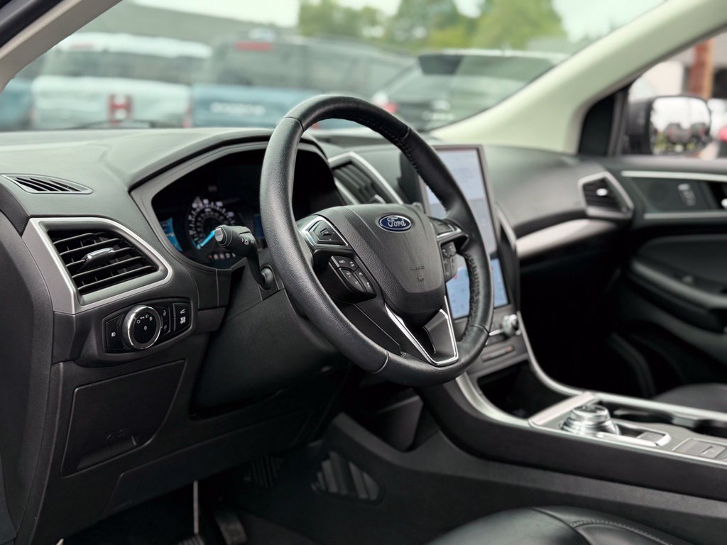 Used 2024 Ford Edge SEL w/ Convenience Package AWD/4WD image 13