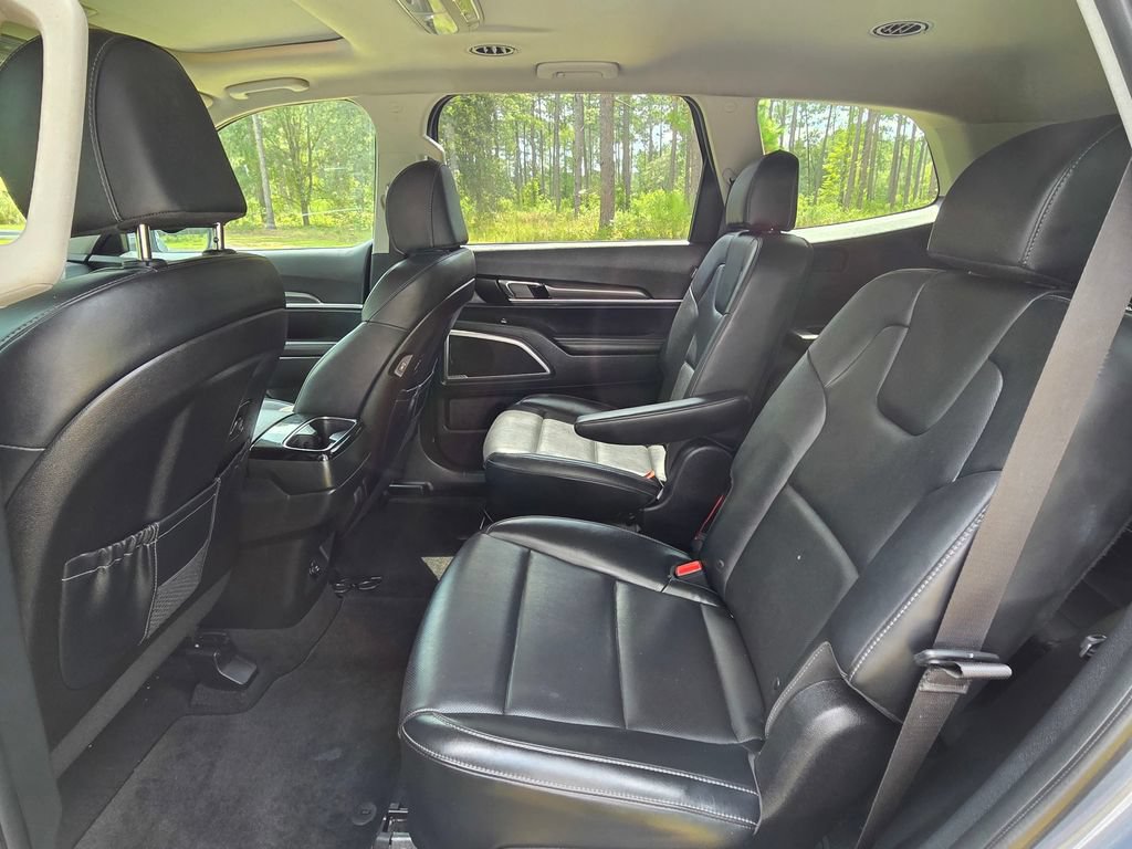 Used 2024 Kia Telluride S w/ S Sunroof Package FWD image 15