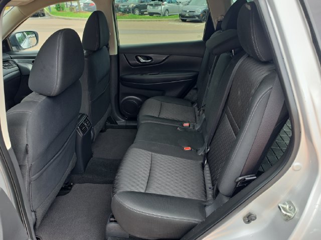 Used 2019 Nissan Rogue SV AWD/4WD image 21