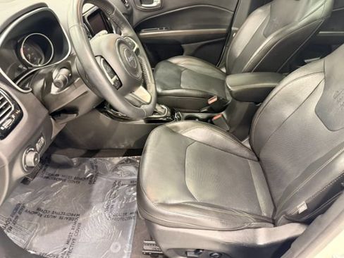 Used 2018 Jeep Compass Limited w/ Navigation Group AWD/4WD image 21