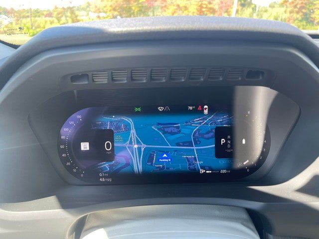 Used 2024 Volvo XC90 B5 Plus w/ Protection Package Premier AWD/4WD image 19