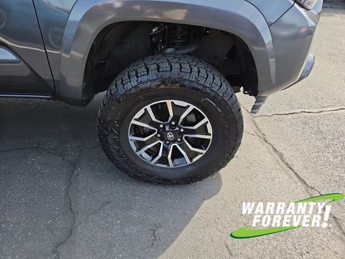 Used 2023 Toyota Tacoma 4x4 Double Cab image 19