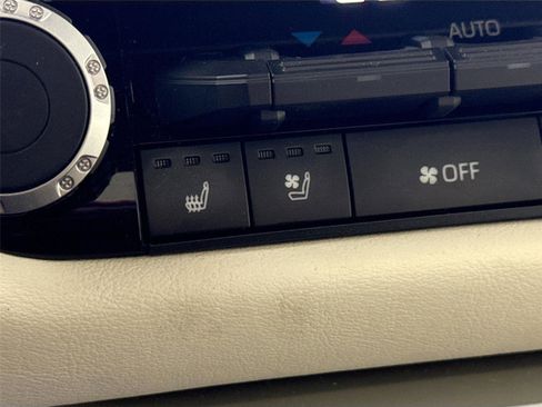 Used 2022 Toyota Tundra 1794 Edition w/ Advanced Package image 8