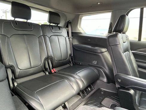 Certified 2021 Jeep Grand Cherokee L Limited AWD/4WD image 40