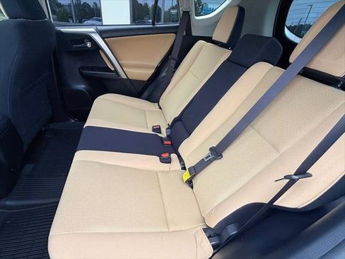 Used 2016 Toyota RAV4 XLE AWD/4WD image 25