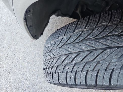 Used 2005 Chrysler 300 w/ Protection Group image 5