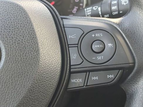 Certified 2022 Toyota RAV4 XLE w/ Convenience Package image 25