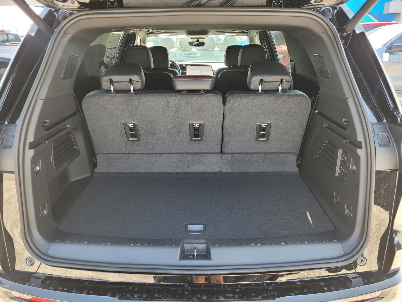 New 2026 Chevrolet Traverse RS AWD/4WD image 6