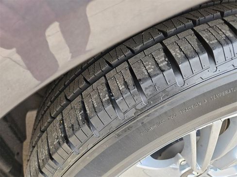 Used 2024 INFINITI QX80 Luxe image 30