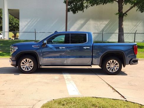 Used 2025 GMC Sierra 1500 Denali w/ Technology Package AWD/4WD image 5