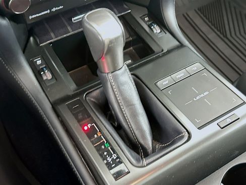 Used 2023 Lexus GX 460 Luxury w/ Sport Design Package image 25