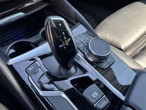 Used 2019 BMW 540i xDrive w/ Convenience Package AWD/4WD image 26