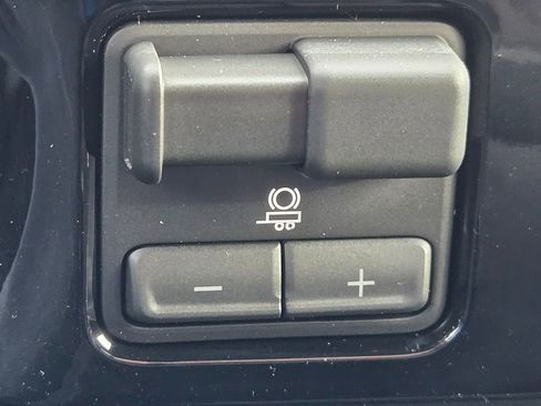 New 2026 GMC Sierra 1500 Elevation image 29