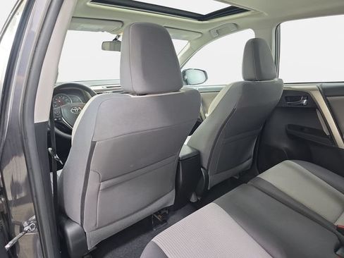 Used 2015 Toyota RAV4 XLE AWD/4WD image 10
