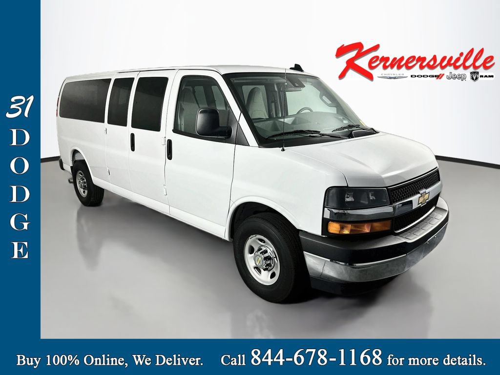 Used 2025 Chevrolet Express 3500 LT w/ LT Preferred Equipment Group RWD image 1