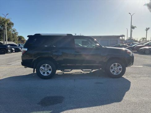 Used 2019 Toyota 4Runner SR5 Premium image 18