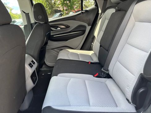 Used 2022 GMC Terrain SLE FWD image 11