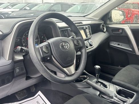 Used 2016 Toyota RAV4 LE image 13
