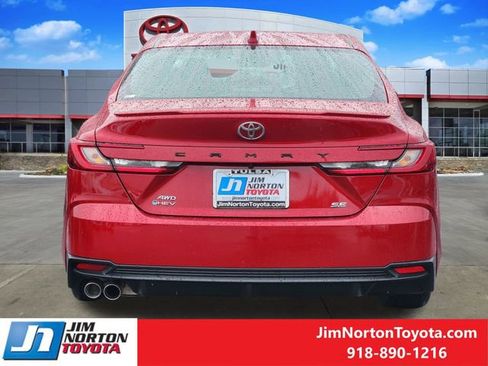 Used 2025 Toyota Camry SE w/ Multimedia Upgrade Package AWD/4WD image 7