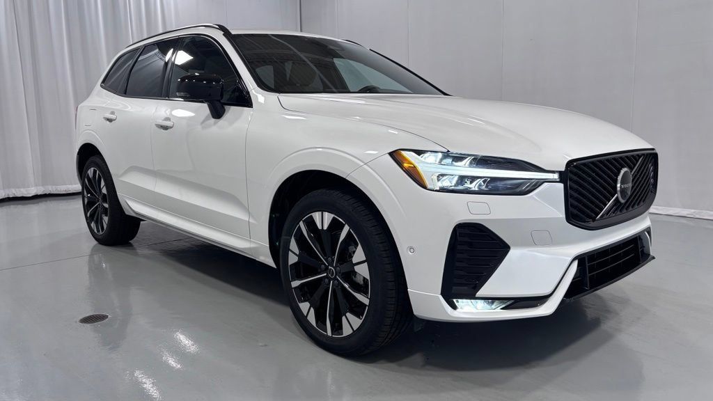 Certified 2026 Volvo XC60 B5 Plus AWD/4WD image 4
