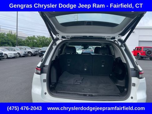 Certified 2023 Jeep Grand Cherokee Limited w/ Luxury Tech Group II AWD/4WD image 30