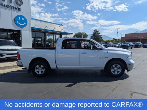 Used 2015 RAM 1500 Classic SLT AWD/4WD image 2