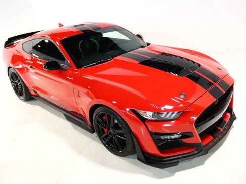 Used 2020 Ford Mustang Shelby GT500 w/ Technology Package RWD image 33
