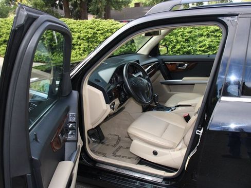 Used 2012 Mercedes-Benz GLK 350 4MATIC image 5