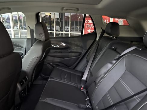 Used 2024 GMC Terrain Denali w/ Denali Premium Package AWD/4WD image 30