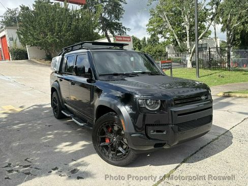Used 2023 Land Rover Defender 130 X AWD/4WD image 2