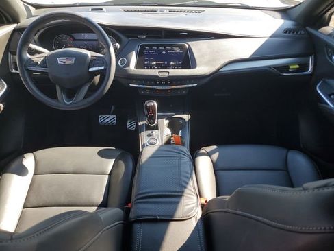 Used 2022 Cadillac XT4 Premium Luxury w/ Enhanced Visibility Package image 18