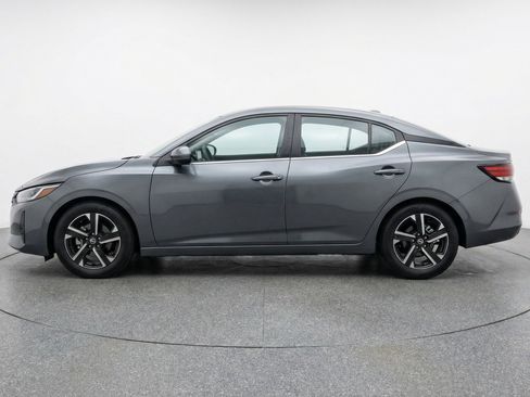 Used 2025 Nissan Sentra SV FWD image 5