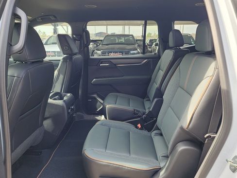 New 2026 GMC Acadia AT4 w/ Luxury Package image 46