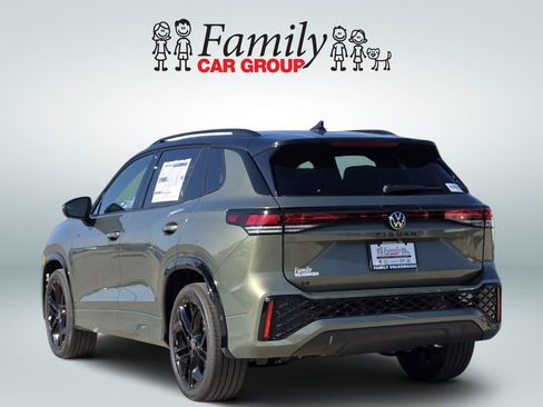 New 2026 Volkswagen Tiguan SE R-Line FWD image 3