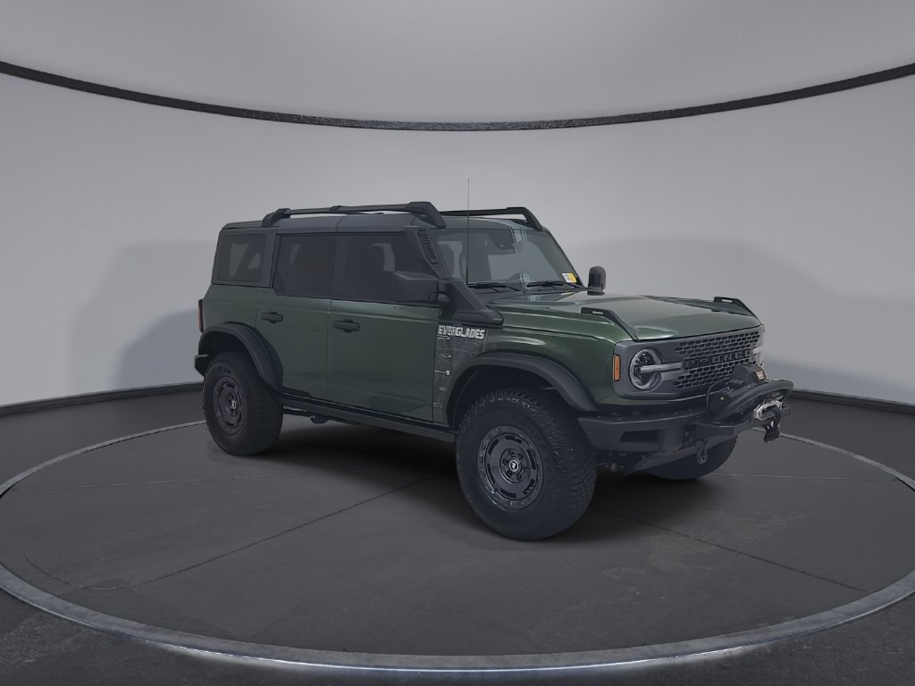 Used 2024 Ford Bronco Everglades AWD/4WD image 3