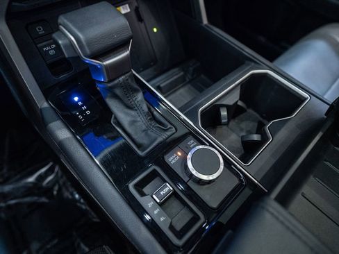 Used 2022 Toyota Tundra Limited image 34