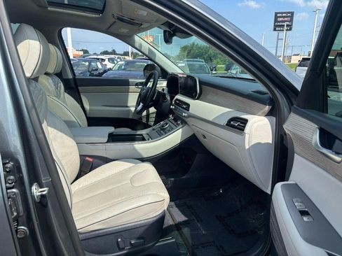 Used 2021 Hyundai Palisade Limited w/ Winter Package FWD image 12