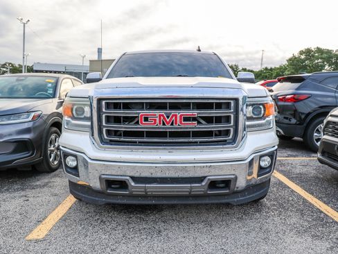 Used 2015 GMC Sierra 1500 SLT w/ SLT Crew Cab Value Package AWD/4WD image 4