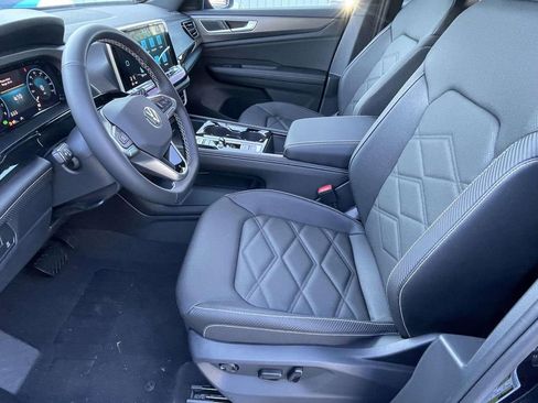 New 2026 Volkswagen Atlas Cross Sport SE FWD image 14