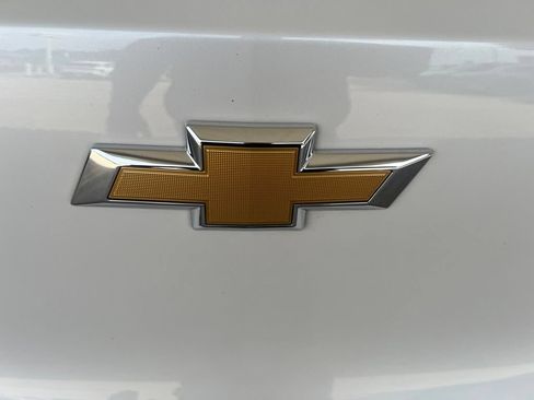 Used 2024 Chevrolet TrailBlazer LT w/ Convenience Package AWD/4WD image 32