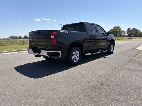 Used 2022 Chevrolet Silverado 1500 LT w/ Protection Package image 6