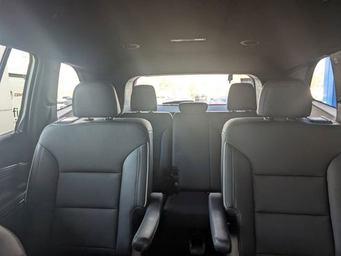 Certified 2025 Buick Enclave Preferred image 29