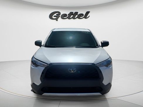Certified 2025 Toyota Corolla Cross L FWD image 2