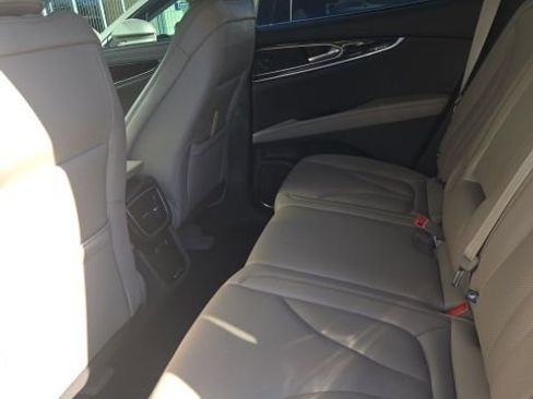 Used 2022 Lincoln Nautilus Reserve w/ Equipment Group 201A image 15