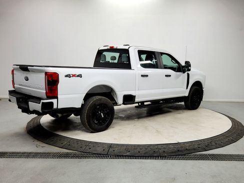 Used 2023 Ford F250 XL w/ STX Appearance Package image 7