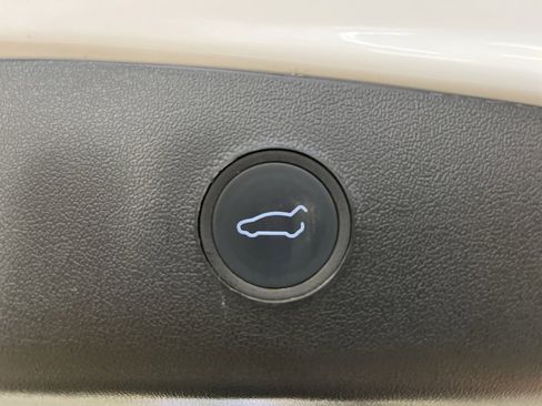 Used 2022 Tesla Model 3 Performance image 29