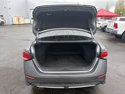 Used 2023 Nissan Sentra SR w/ SR Premium Package FWD image 28